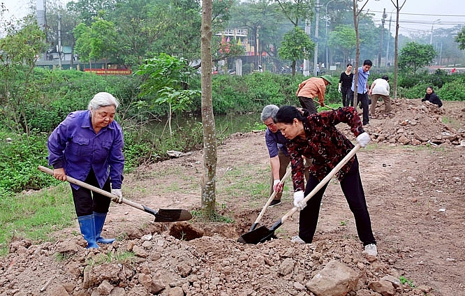 Người cao tuổi xã Yên Mỹ, huyện Ba Vì, TP Hà Nội hưởng ứng “Tết trồng cây” 