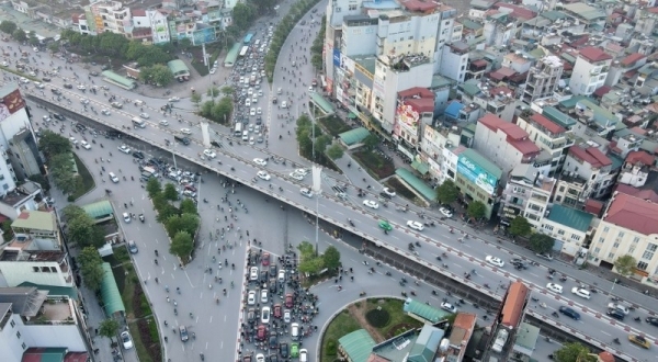 Điều chỉnh lại giao thông nút Trường Chinh - Tôn Thất Tùng - Lê Trọng Tấn