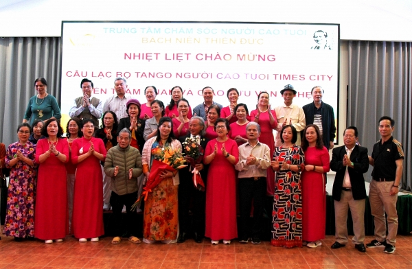 Niềm vui nhân ba…