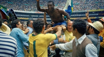 Cuộc đời, sự nghiệp huyền thoại bóng đá Pelé