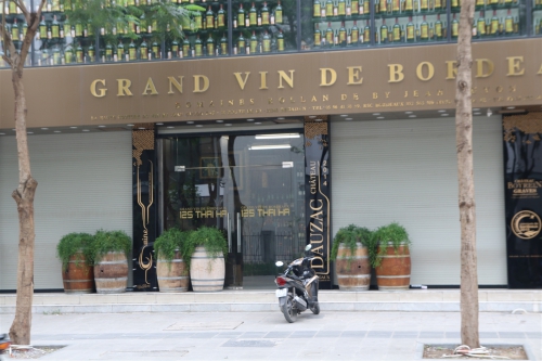 TP Hà Nội: Wine Store - Rượu 125 Thái Hà “phớt lờ” chỉ đạo của Thủ tướng Chính phủ vẫn mở cửa bán hàng