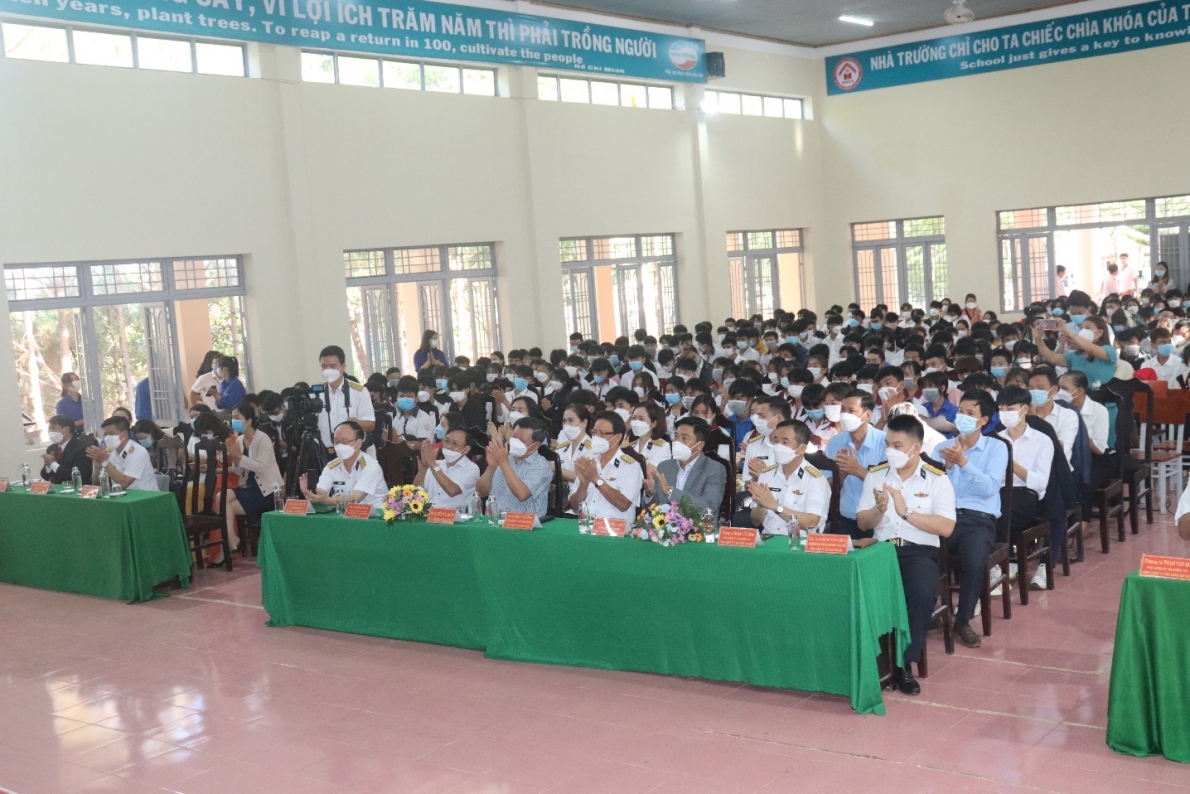 Trường Cao đẳng cộng đồng Đắk Nông tổ chức Hội nghị tuyên truyền biển, đảo năm Trường Cao đẳng cộng đồng Đắk Nông tổ chức Hội nghị tuyên truyền biển, đảo năm