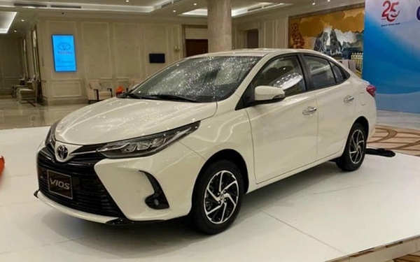 Bóc tem hàng nóng Toyota Vios 2021  Sức ép lên Honda City Hyundai  Accent  Autodaily  YouTube